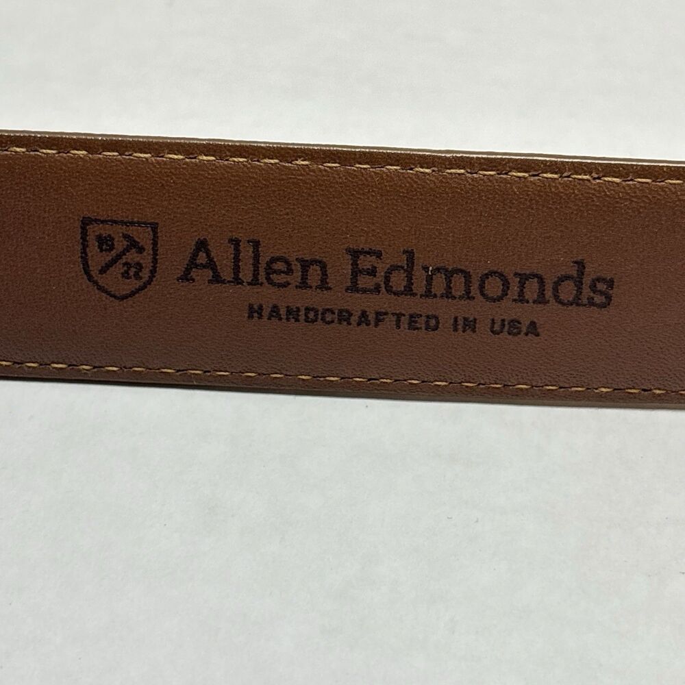 Allen Edmonds Mens Leather Casual Belt #96630 Size 44 Solid Brass Made In USA